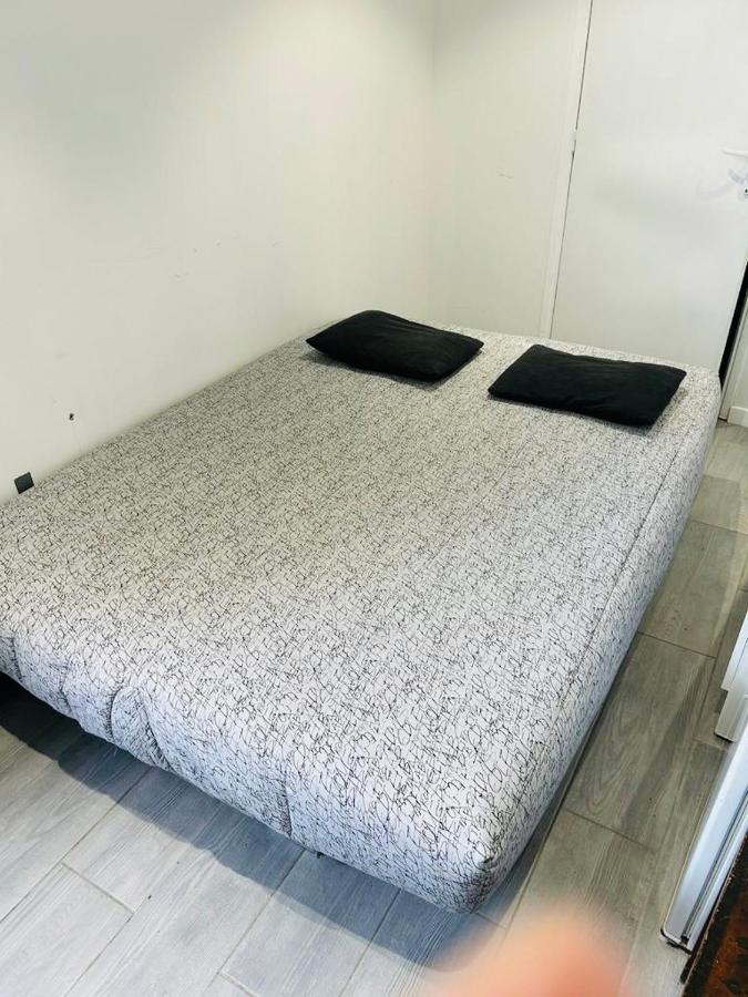 Studio Avec Mezzanine Apartment Joinville-le-Pont Luaran gambar